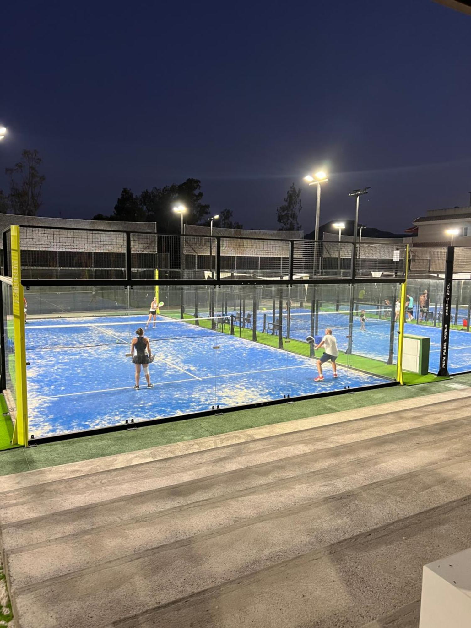 Piso Con Ac, Piscina Y Pista De Padel Y Tenis En Aguilas Exterior photo